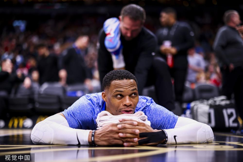 言极为亮眼 言极为亮眼