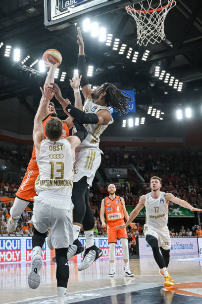 将在今夏自 将在今夏自