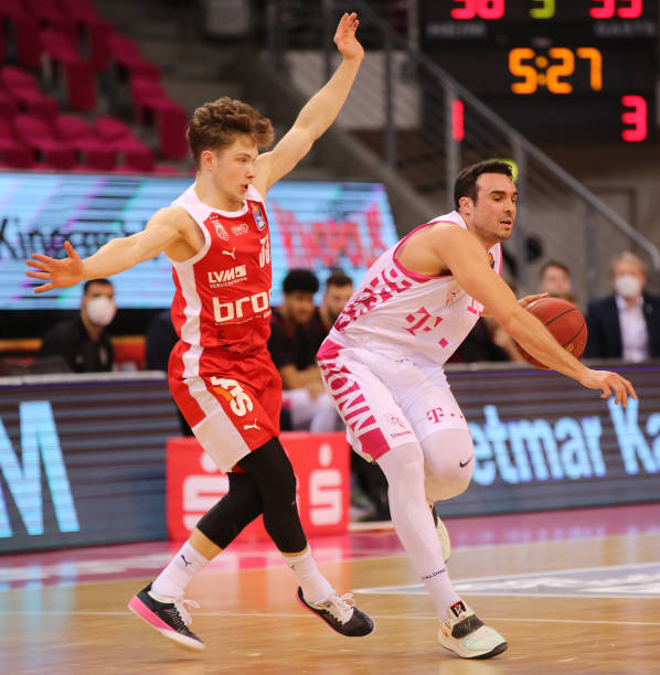 将有四位年 将有四位年